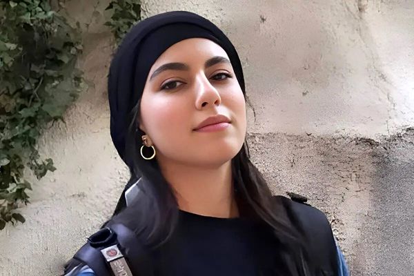 مسافر تنهای راه بی‌انتها