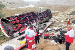 واژگونی اتوبوس در محور پلدختر-اندیمشک 