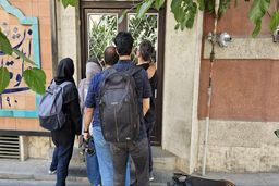 شهرداری از تخلیه کردن ساختمان دست بر نمی دارد/ماموران در خانه اندیشمندان