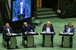 امتیازدهی کارشناسان به اعلام مردودی دولت در سال اول برنامه هفتم از سوی نمایندگان/نمره مجلس چند است؟