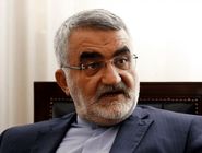 بروجردی: رضا پهلوی در جمع ضدانقلاب هم بی‌ارزش است