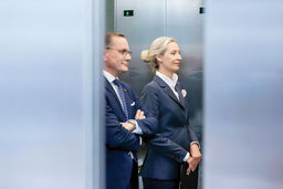 بیگانه‏‌هراسان رادیکــال چه می‏‌خواهند؟ گزارش 1108 صفحه‌‏ای مقامات اطلاعات داخلی آلمان در اثبات افراط‏‌گرایی حزب «آلترناتیو برای آلمان» 