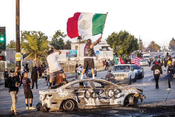 جنگ  بر سر مهاجرت/ترامپ گارد ملی را به خیابان‌های لس‌آنجلس فرستاد