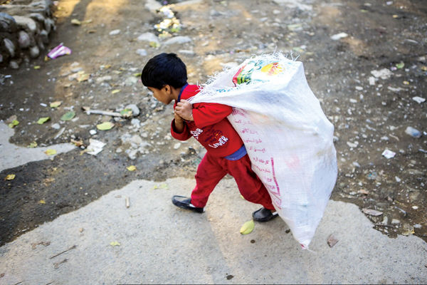 اخراج، کودکان کار را کم نکرد/طرد مهاجران افغانستانی تاثیری بر آمار کودکان کار نداشته و برآورد می‏‏‌شود
افزایش ترک تحصیل دانش‏‌آموزان، موجب افزایش تعداد این کودکان خواهد شد