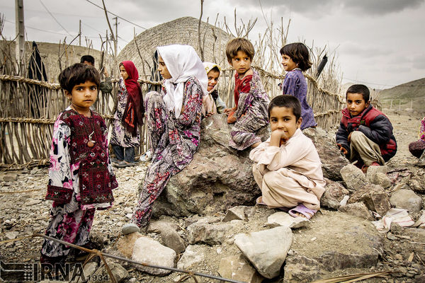 38 درصد کودکان ایران زیر خط فقر/بررسی عوامل گسترش فقر چندبُعدی و تاثیر آن بر آینده کودکانی 
که در خانواده‌های نابرخوردار متولد می‌شوند