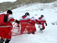 تماس با ۵ مرزنشین گرفتار در برف مرز ایران و عراق برقرار شد