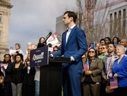 سناتور دموکرات: جنگ در ایران بدترین اشتباه سیاست خارجی آمریکا بود