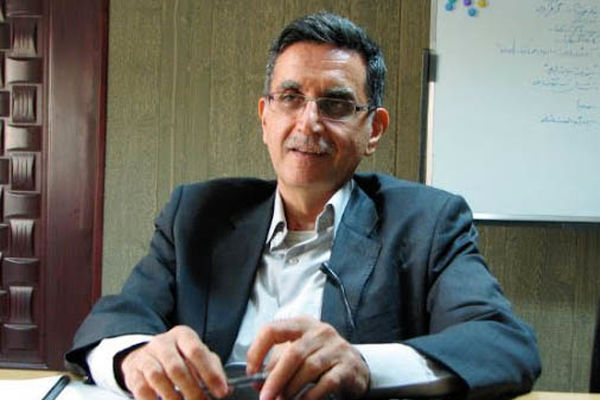 انوش اسفندیاری عضو اندیشکده تدبیر آب ایران: با انتقال آب فقط مشکل تهران را به تاخیر می‏‌اندازیم