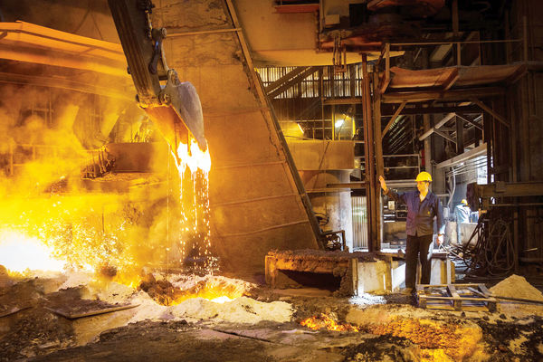 نقطه پایان تاب‌‏آوری / وزیر صنعت، معدن و تجارت با اشاره به عدم تخصیص سهمیه حداقلی گاز و برق صنایع
بروز معضلات اجتماعی و معیشتی را قریب‌‏الوقوع می‌‏داند