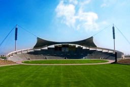 ورزشگاه میزبان دیدار چادرملو و پرسپولیس مشخص شد 