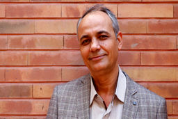 توصیه احمدزیدآبادی درباره وضعیت کنونی ایران