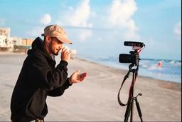 چرا بلاگر شدن از دکتر شدن جذاب‌تر است؟ انقلاب بی‌سرو صدای نسل Z علیه دانشگاه