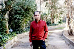 ترجمه علیه  استبداد/بیژن اشتری مترجم ،روزنامه‌نگار و منتقد سینما در 64 سالگی درگذشت