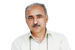 مرتضی افقه اقتصاددان: هفت سال است در شرایط جنگی هستیم