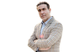 حسن نجفی عضو حزب همبستگی در استان ایلام: تفویض اختیارات رئیس‌جمهور به استانداران گشایش‌هایی برای ایلام داشت