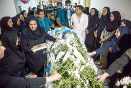 بخشیدن کار هر دلی نیست/درباره عکسی از اهدای اعضای بدن یک پرستار به ۵ بیمار