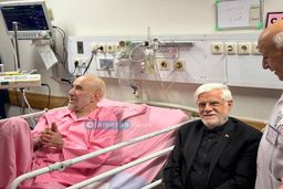 عیادت معاون اول رئیس‌جمهور از سیدمحمد خاتمی در بیمارستان