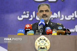 دریادار ایرانی: دولت حرکت جدی در توسعه اقتصاد دریامحور دارد
