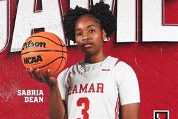 تیم بسکتبال زنان استقلال دو بازیکن آمریکایی جذب کرد