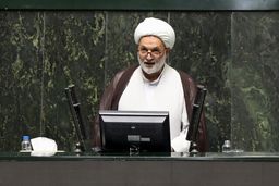 اتهام نماینده عضو جبهه پایداری به وزارت ارشاد