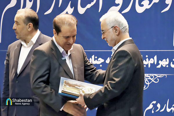 فشار از هر دو طرف/بررسی روی کار آمدن دولت وفاق و انتخاب احمد کرمی به‌عنوان استاندار ایلام