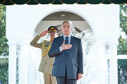 نخست‌وزیر پاکستان امروز به ایران می‌آید/شریف در تهران