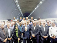 جای خالی کارگر/درباره عکسی از آیین افتتاح باند شرقی منطقه 2 آزادراه تهران-شمال