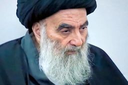 دفتر آیت‌الله سیستانی: استفاده از تصاویر مرجعیت در اماکن عمومی ممنوع است