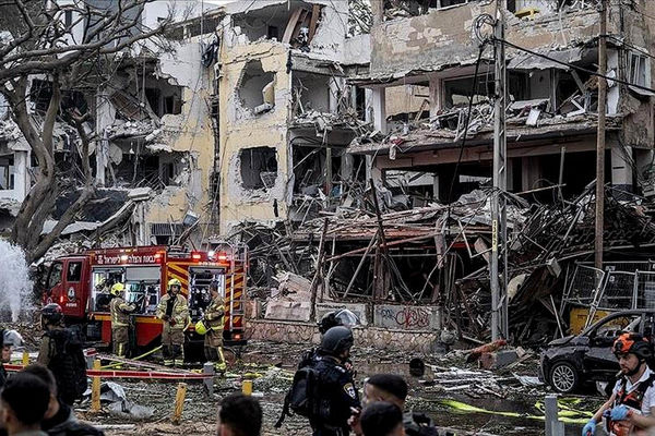 هیچ کس شاهد واقعی نیست، اما همه مسئولیم 