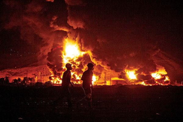 بمب ساعتی زیر پای شهران / گزارش میدانی «هم‌‏میهن» از خیابان‏‌ها و خانه‌‏های اطراف انبار نفت که دو ماه پس از حمله اسرائیل به آن، بعضی ساکنانش آنجا را ترک کرده‌‏اند