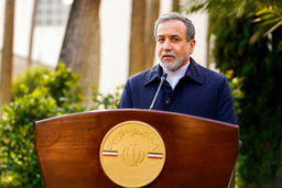 آقای عراقچی این حرف‌ها را در مترو تکرار کنید