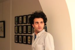 حیف از آن نشاط، حیف از آن جوانی