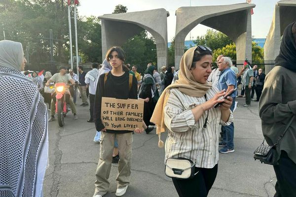 یک کلاژ رویایی/درباره تجمع اخیر حامیان فلسطین مقابل دانشگاه تهران