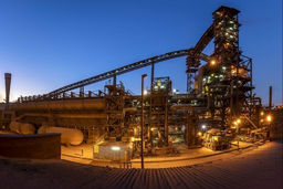 کاهش سود غول‌‏های صنعتی