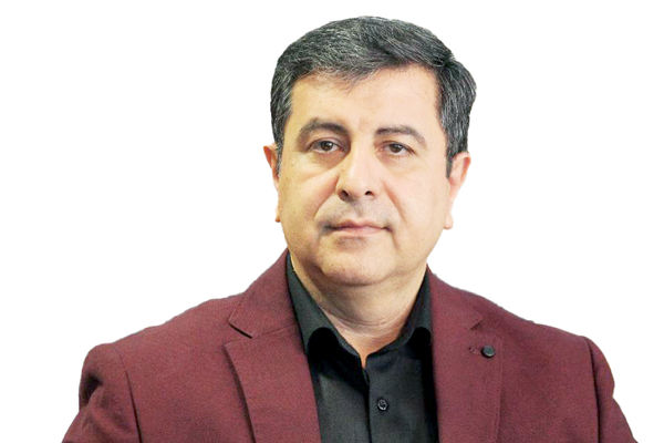 مسعود پلمه دبیرکل تشکل ملی کشتیرانی ایران:مدیریت بنادر عامل توقف کالاها نیست