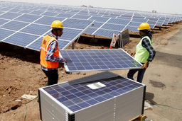 انتظار نجومی از پنل خورشیدی/بررسی اظهارات رئیس جمهور درباره تامین انرژی ساختمان دستگاه‌های اجرایی 