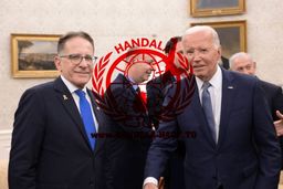 موبایل رئیس دفتر نتانیاهو هک شد