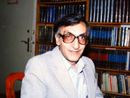 بستری شدن کتابشناس برجسته ایران در بیمارستان