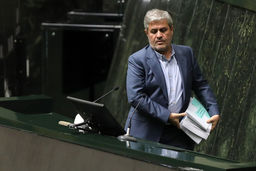 تاجگردون: راه پنهان سازی کسری بودجه مسدود می‌شود