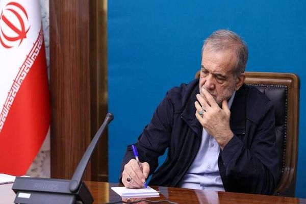 رفاقت رئیس‌جمهور یا خیر عمومی؟