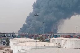 انفجار در بندر شهید رجایی بندرعباس/ مصدومیت ۱۱۵ نفر تاکنون+ ویدئو