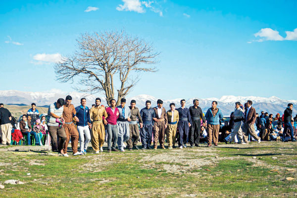 ایران برای کدام ایرانیان؟ارزیابی دو بیانیه بر سر حوادث ارومیه و بررسی اختلافات تحت عنوان تعریف ملت و اقوام