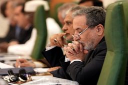 دیدار حامل نامه ترامپ با عراقچی در تهران
