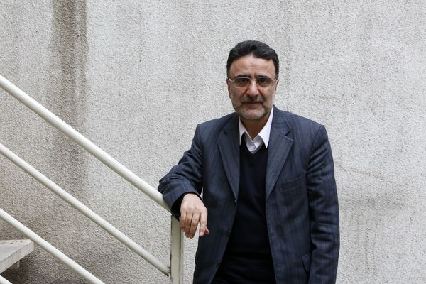 جای تاج زاده زندان نیست