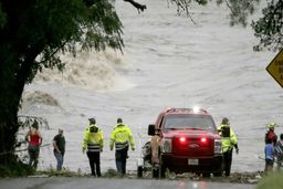 تعداد کشته‌های سیل تگزاس به ۸۰ نفر رسید؛ جستجو برای مفقودان ادامه دارد  