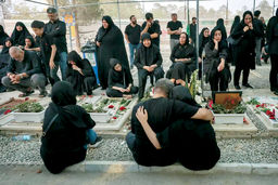 عزای چهل‌روزه کشته‌‌شدگان جنگ/روایت‌های جدید از چند غیرنظامی که در حملات اسرائیل به ایران 
کشته شدند و این هفته مراسم چهلم‌شان برگزار می‌شود